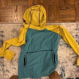 Melanzana Yellow and Teal Hooded Pullover - one of a kind & like new!